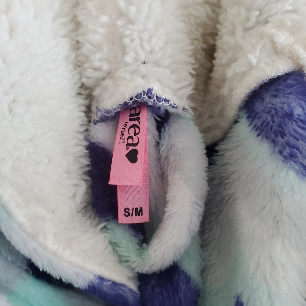 Rue21 Chevron Pattern Robe - Picture 3 of 4
